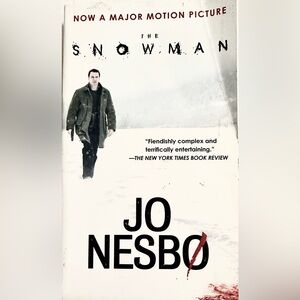 The Snowman (Harry Hole Series) - Paperback Book By Jø Nesbo